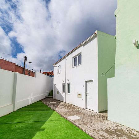 Ajuda Charm Apartment With Garden Lisbon Bagian luar foto