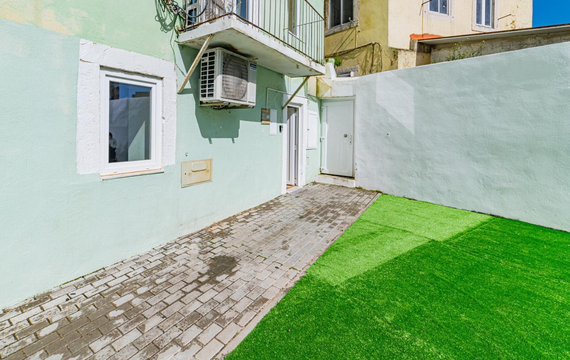 Ajuda Charm Apartment With Garden Lisbon Bagian luar foto